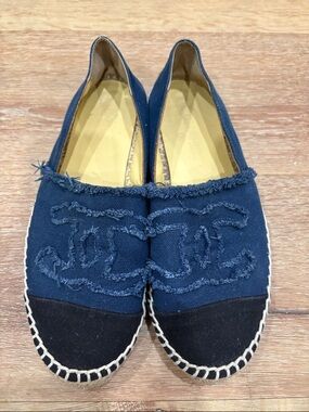 Authentic Chanel Navy Canvas Espadrille Flats with Black Cap Toe